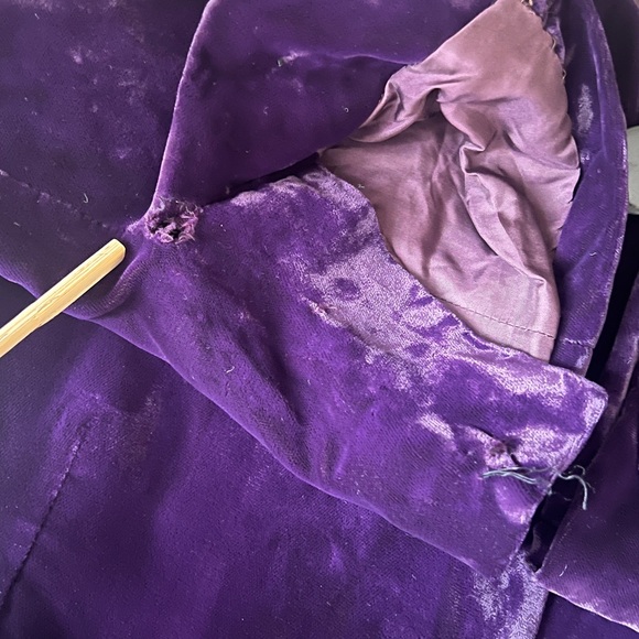Yves Saint Laurent Rich Purple Velvet Blazer with Black Buttons - Picture 8 of 14